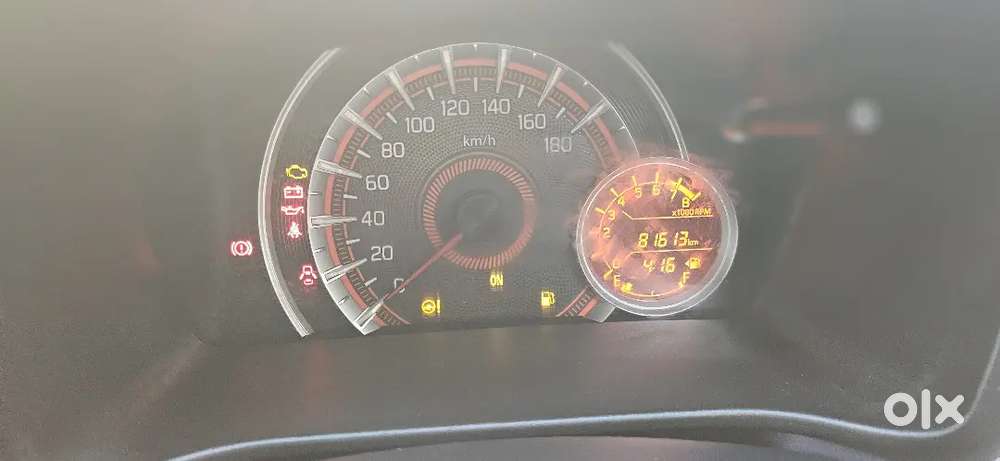 Maruti Celerio Zxi + 
Model _ 2021(12)

Vehicle Running_ 81,000k M