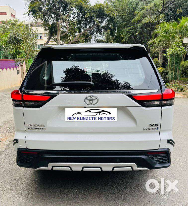 Toyota Innova Hycross 2.0 Vx Hybrid 7 Str, 2024, Petrol