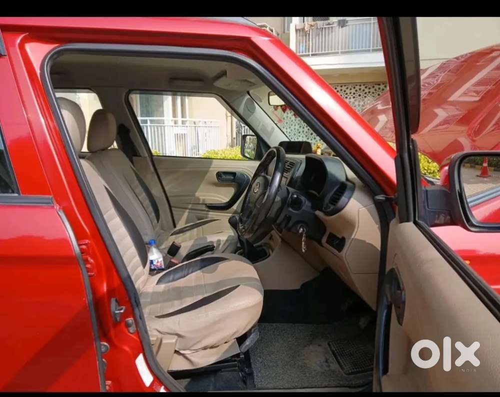 Showroom Piece 7 Seater Mahindra Diesel Suv