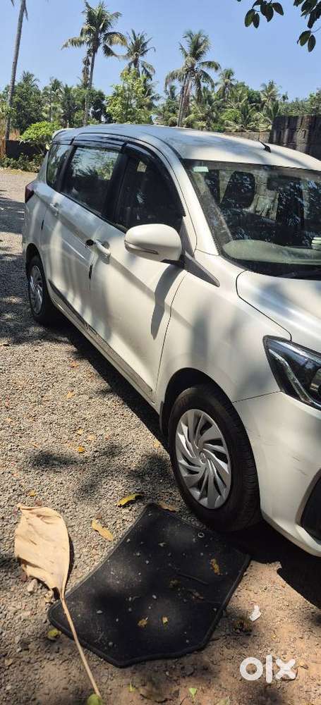 Maruti Suzuki Ertiga Vxi Shvs, 2021, Petrol