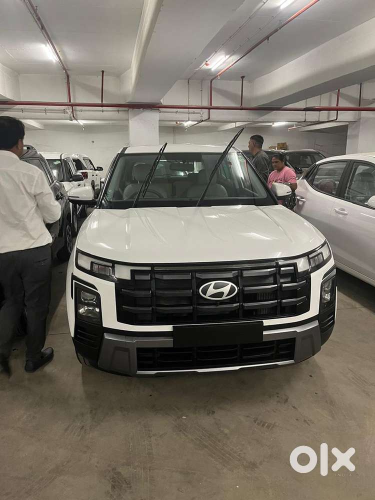 Brand :- Hyundai Creta (2- Keys Original Contact For More Information