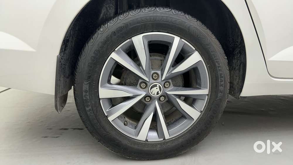 Skoda Slavia Style 1.5l Tsi Dsg, 2022, Petrol