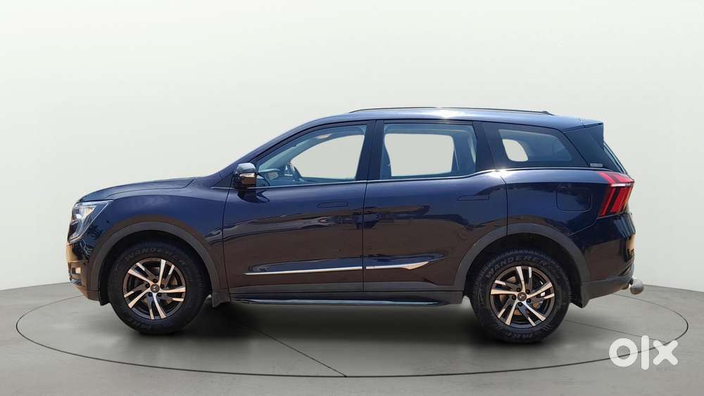 Mahindra Xuv700 2.0 Ax 5 Petrol At Str, 2022, Petrol