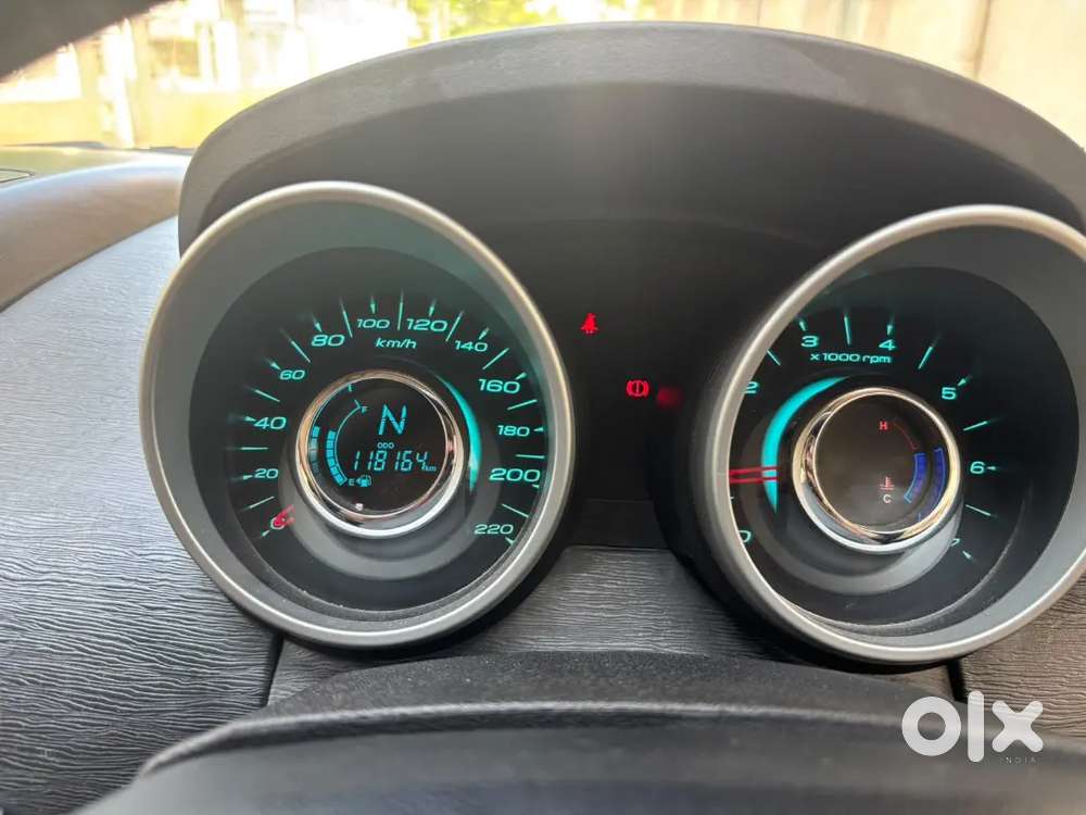 Mahindra Xuv500 2.2 W8 2015