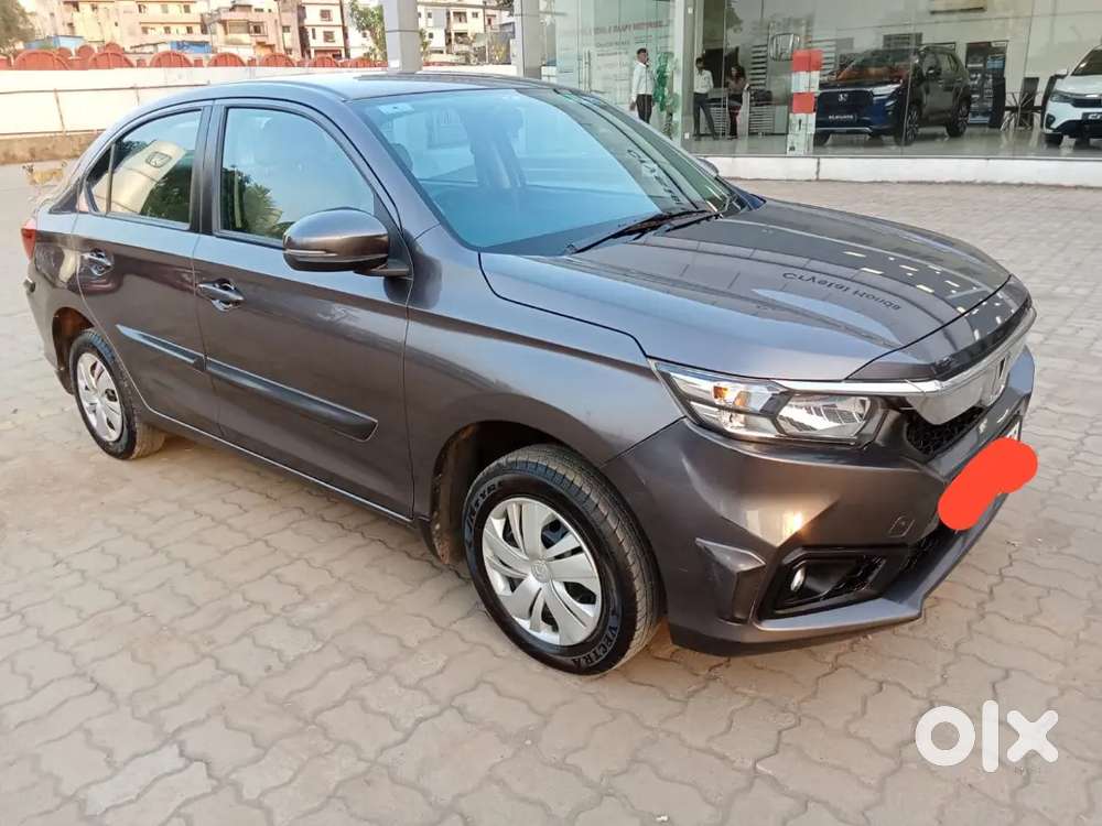 Excellent Condition Honda Amaze Less Driven (4.5 Years)