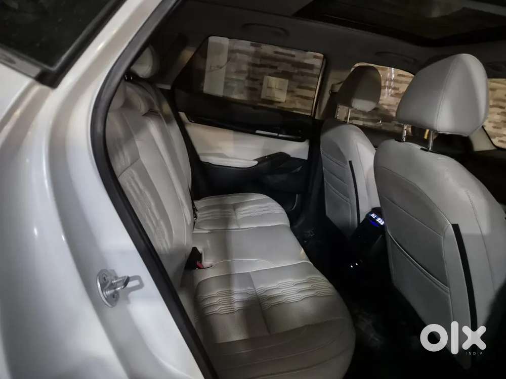 Kia Seltos Petrol 2025