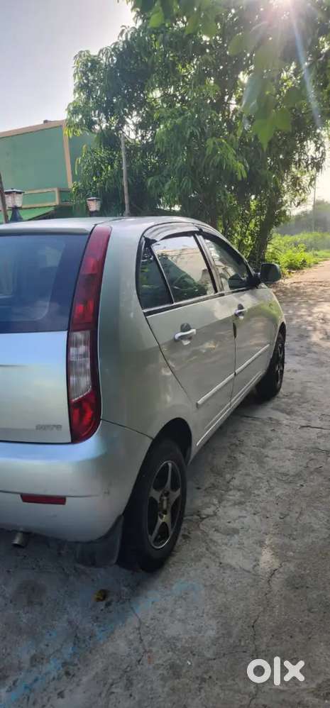 Tata Indica Vista Aqua 2009 Petrol