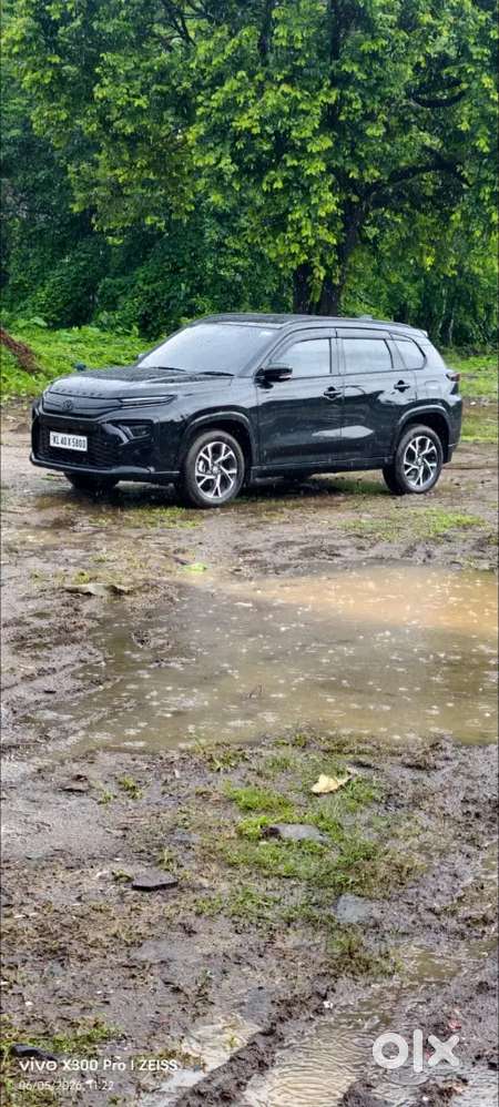 Toyota Urban Cruiser Hyryder Petrol 10500 Km.