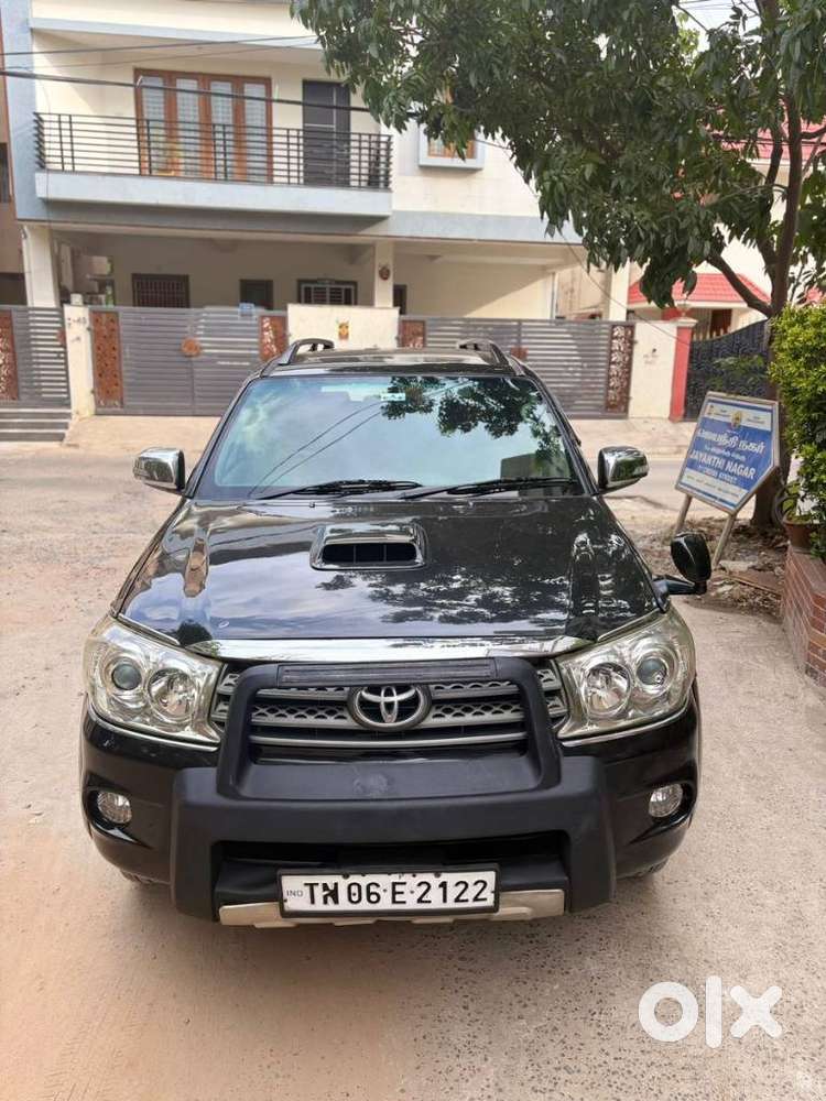 Toyota Fortuner 3.0 4x4 Manual, 2011, Diesel