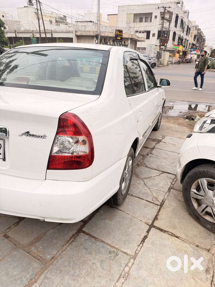 Hyundai Accent 1.5 Gle, 2011, Petrol