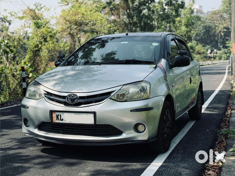 Toyota Etios Liva 2011 Petrol