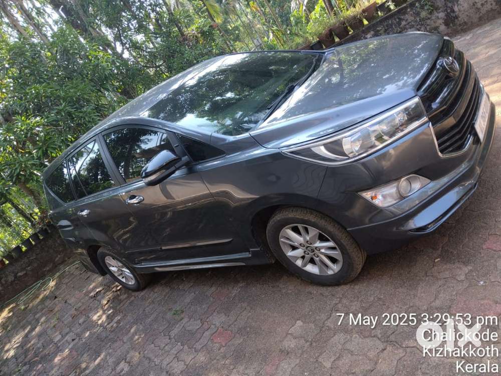 Toyota Innova Crysta 2.7 Gx At 8s, 2016, Diesel