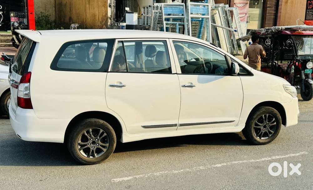 Toyota Innova 2.5 V 7 Str, 2011, Diesel