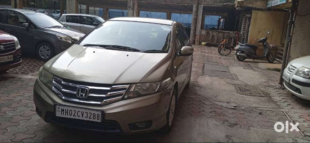 45,000 Km | Automatic | Original Paint | Same Family Since New