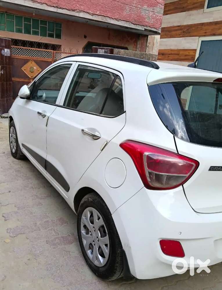 I 10 Grand Sports Push Button Start