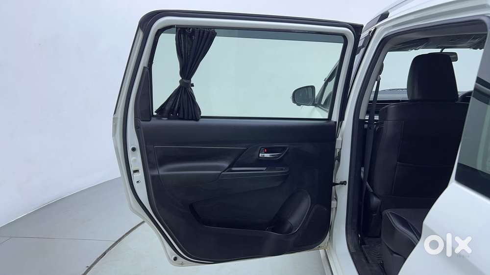 Maruti Suzuki Xl6 1.5 Alpha Plus Mt, 2023, Petrol