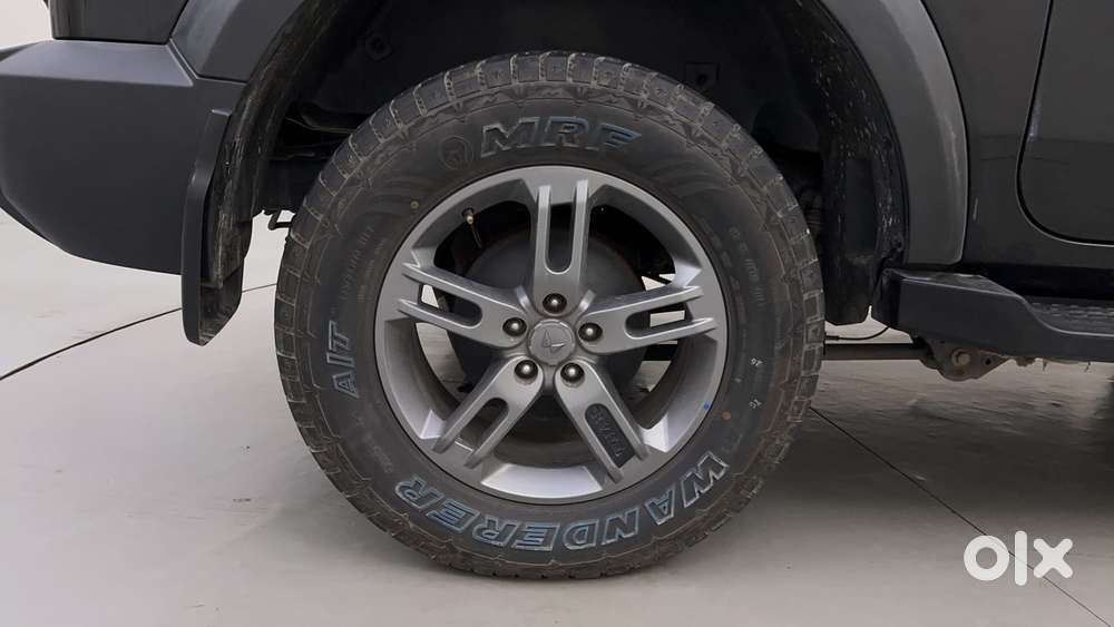 Mahindra Thar Lx Hard Top Petrol At Rwd, 2023, Petrol