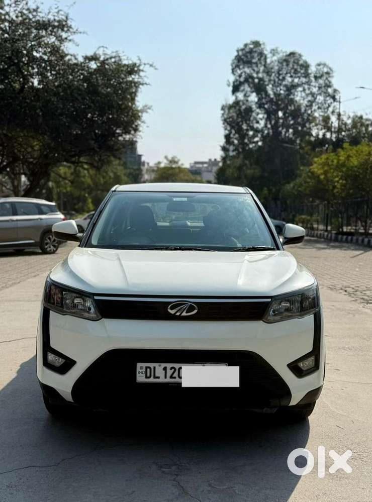 Mahindra Xuv300 2019 Petrol Well Maintained