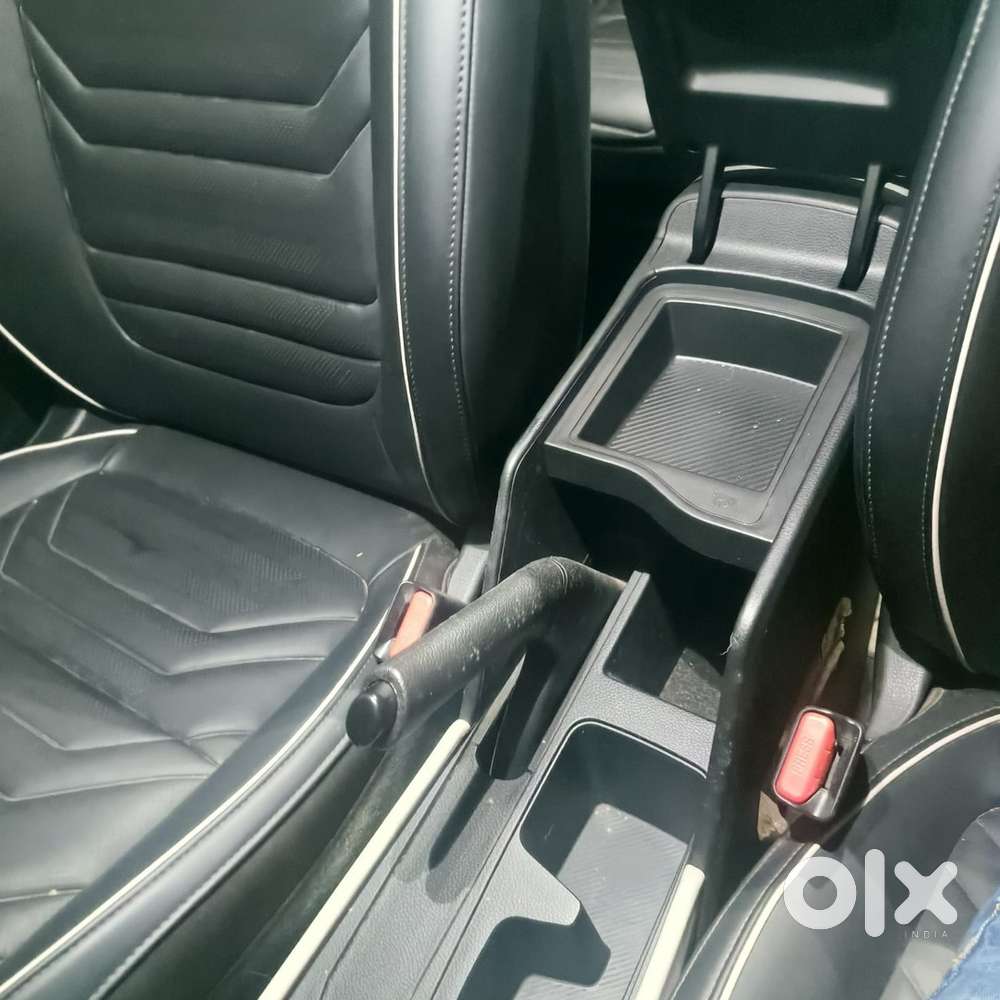 Kia Carens Petrol Manual 2024