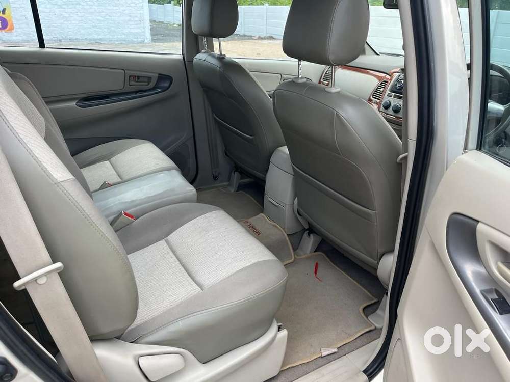 Toyota Innova 2.5 G (diesel) 7 Seater, 2013, Diesel