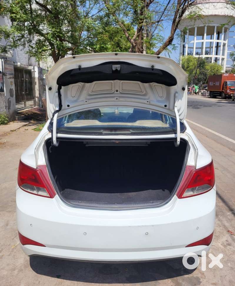 Hyundai Verna 1.6 Sx (o) Crdi At, 2016, Diesel