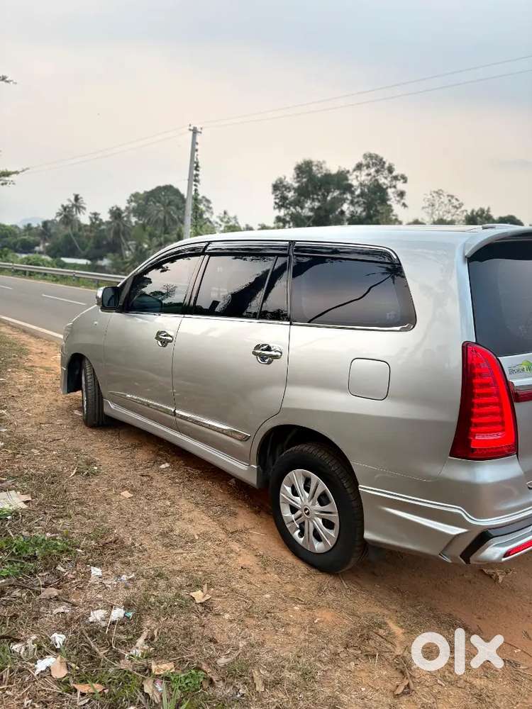 Toyota Innova 2016 Diesel Well Maintained