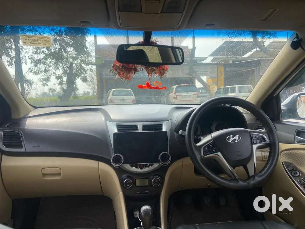 Hyundai Fluidic Verna 2012