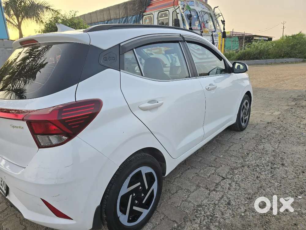 Hyundai Grand I10 Nios Sportz 2023 Hybrid Car