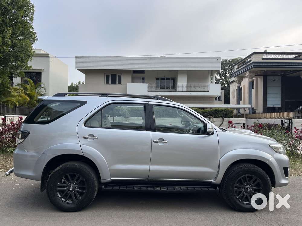 Toyota Fortuner 2011-2016 4x2 Manual, 2015, Diesel