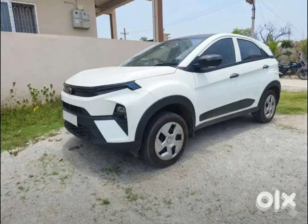 Tata Nexon Smart Plus 2024