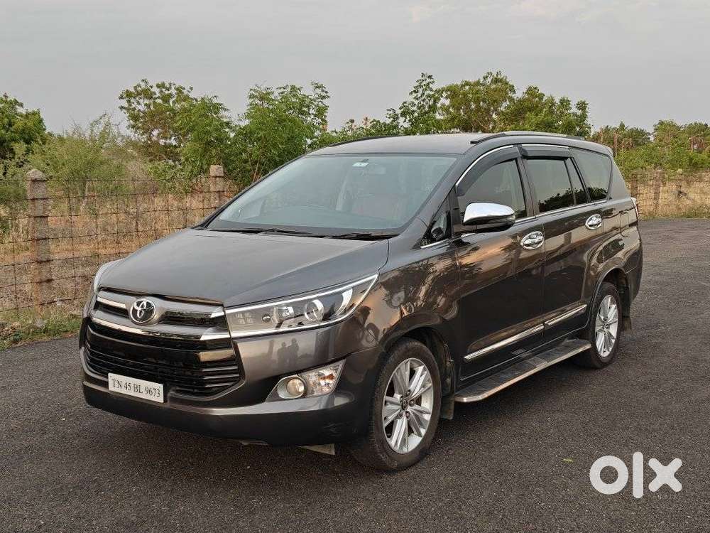 Toyota Innova Crysta 2.8 Zx At 7 Seater, 2017, Diesel