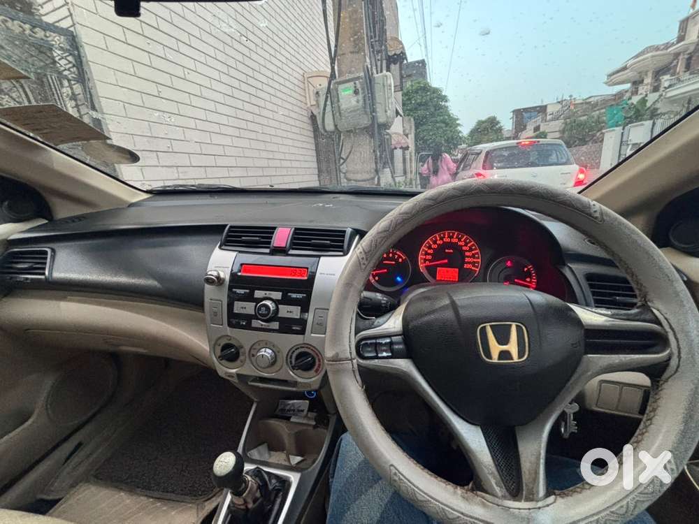 2011 Honda City I-vtec  V Mt Top Model