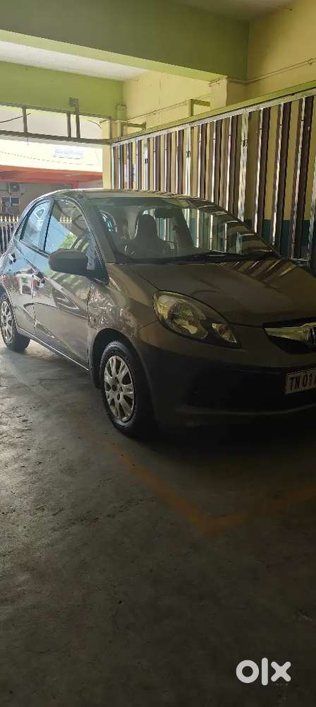 Honda Brio Mt Petrol 2014