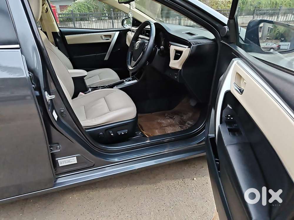 Toyota Corolla Altis Vl At, 2015, Petrol