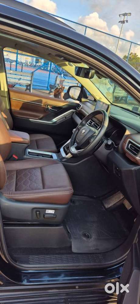 Toyota Innova Crysta 2.8 Gx At, 2022, Diesel