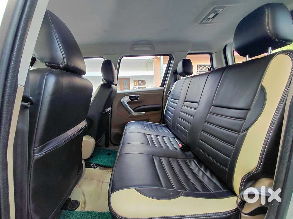 Mahindra Tuv 300 Mhawk100 T8, 2017, Diesel