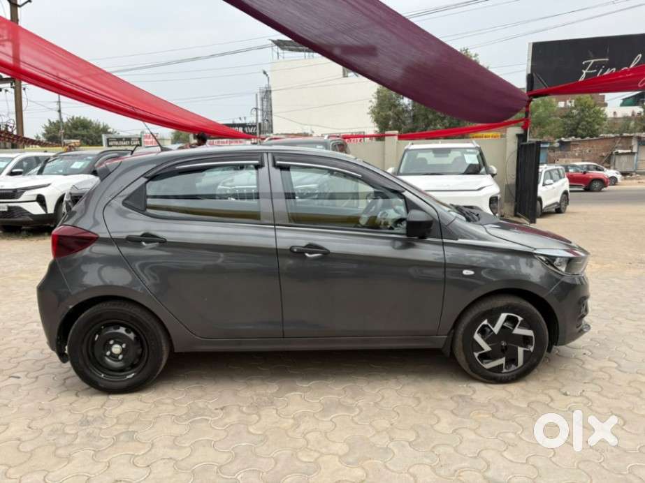 Tata Tiago Xm, 2025, Petrol