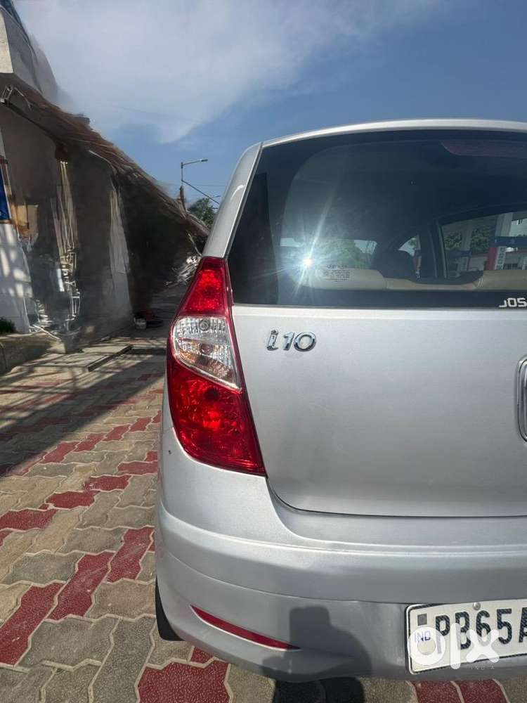Hyundai I10 2017 Petrol 77000 Km Driven