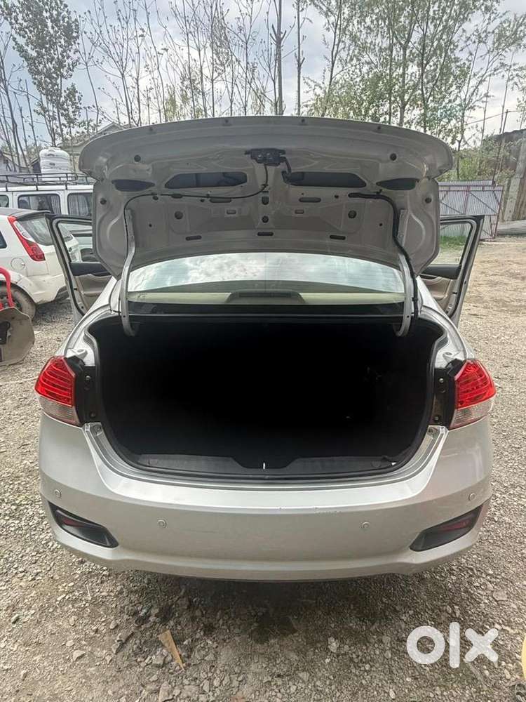 Maruti Suzuki Ciaz Petrol Well Maintained