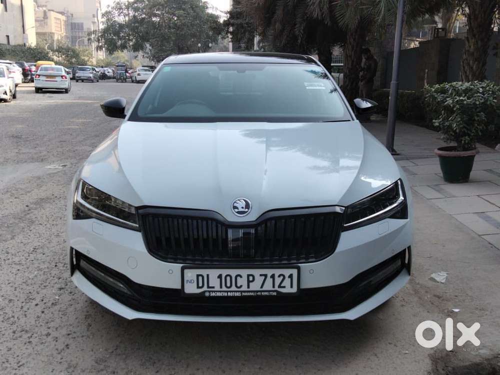 Skoda Superb [2020-ongoing] 1.8 Sportline, 2021, Petrol