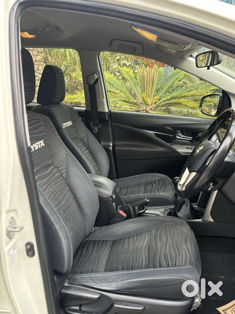 Toyota Innova Crysta [2020-ongoing] 2.4 Vx 7 Str, 2021, Diesel