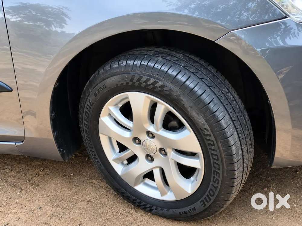Maruti Dzire 1.2 Zxi 2013