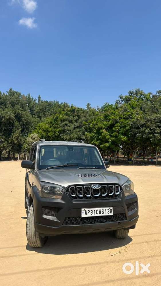 Mahindra Scorpio 2014.  2015 Registration