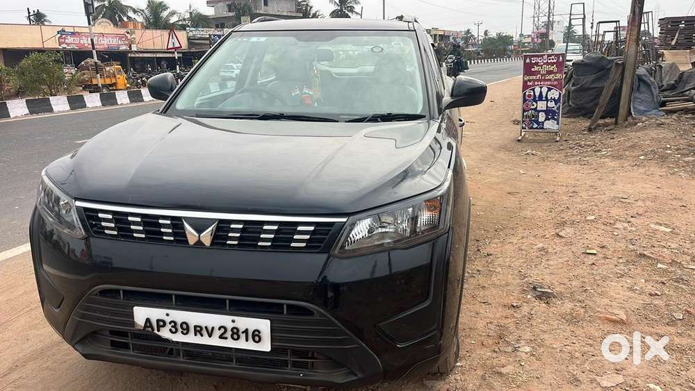 Mahindra Xuv300 2022 Diesel 98000 Km Driven