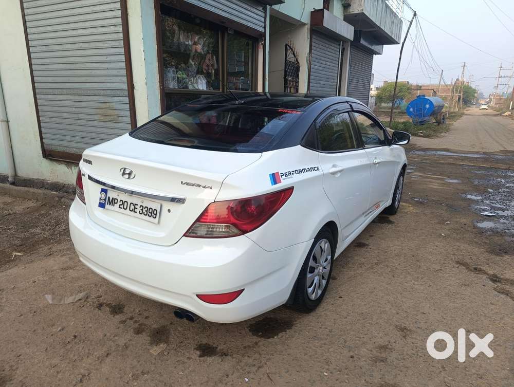 Hyundai Verna Crdi Vgt Sx 1.5, 2014, Diesel