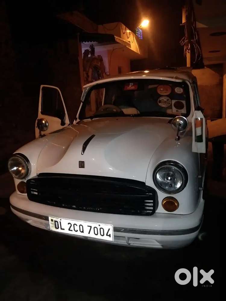 Ambassador Ambassador 2011 Petrol Well Maintained