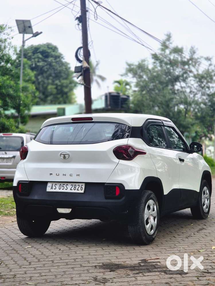 Tata Punch, 2022, Petrol