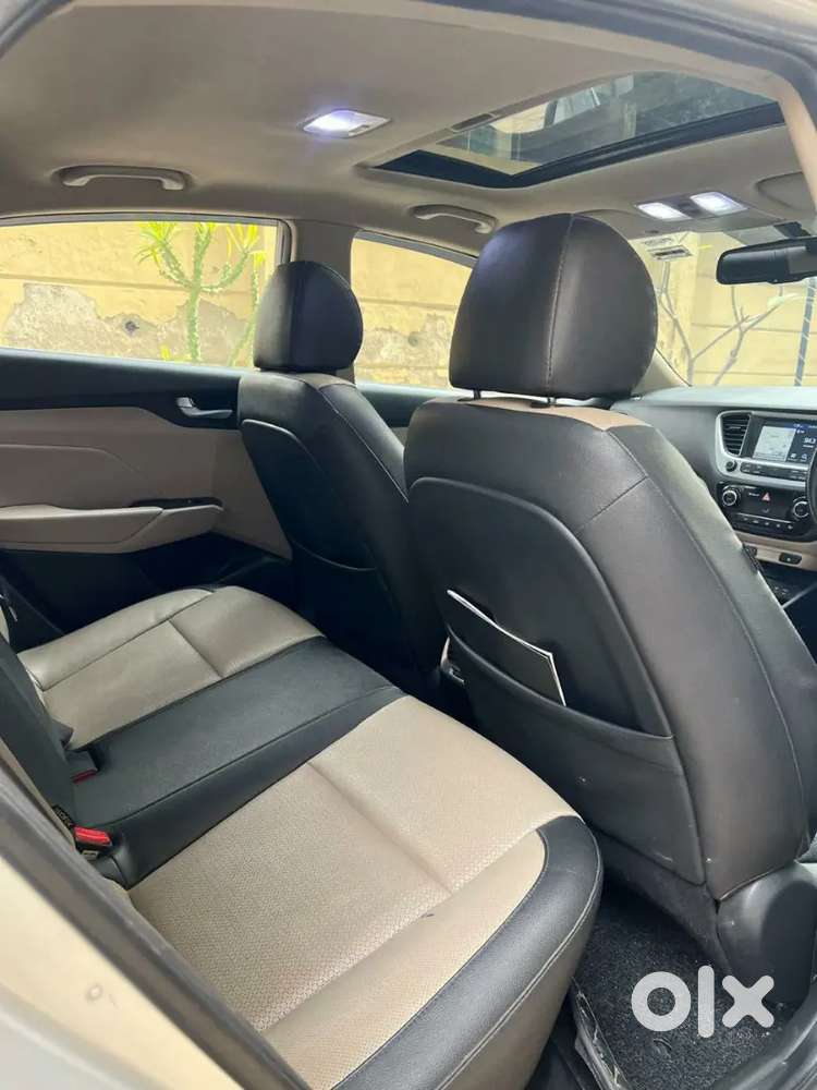 Top Model Sunroof Push Button Start Total Original Dealer Ko Nahi Deni