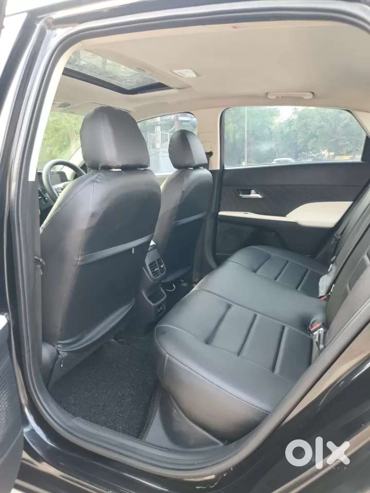 Hyundai Verna 1.5 Sx (o) Vtvt, 2023, Petrol