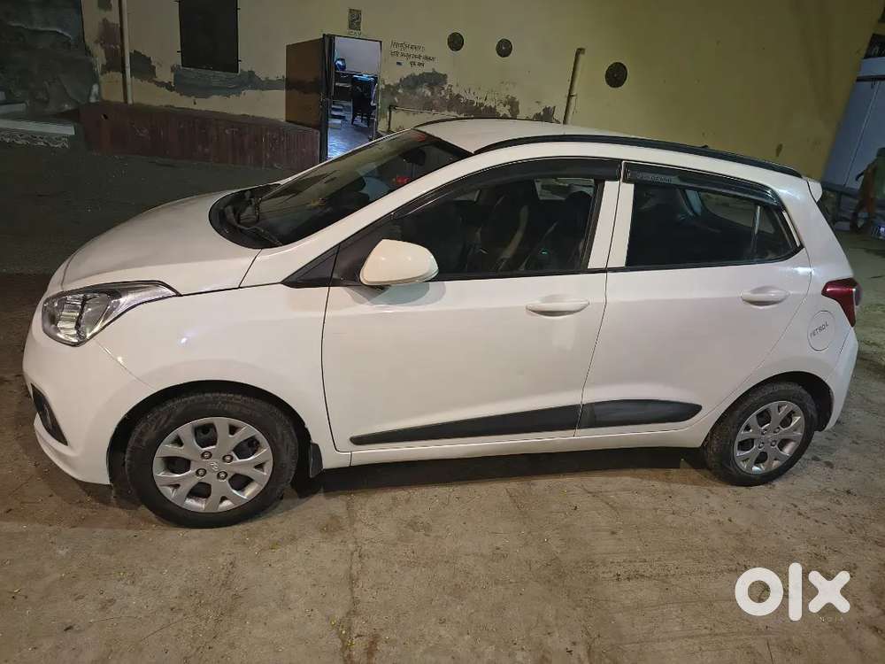Grand I10 Sportz 2016